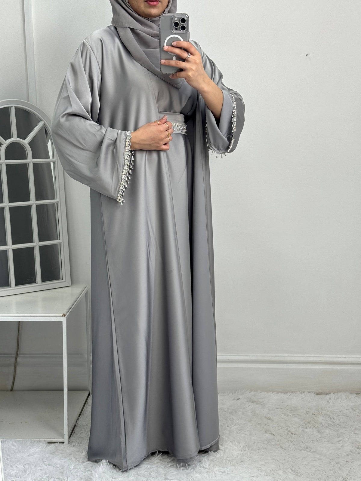 Ikra light grey