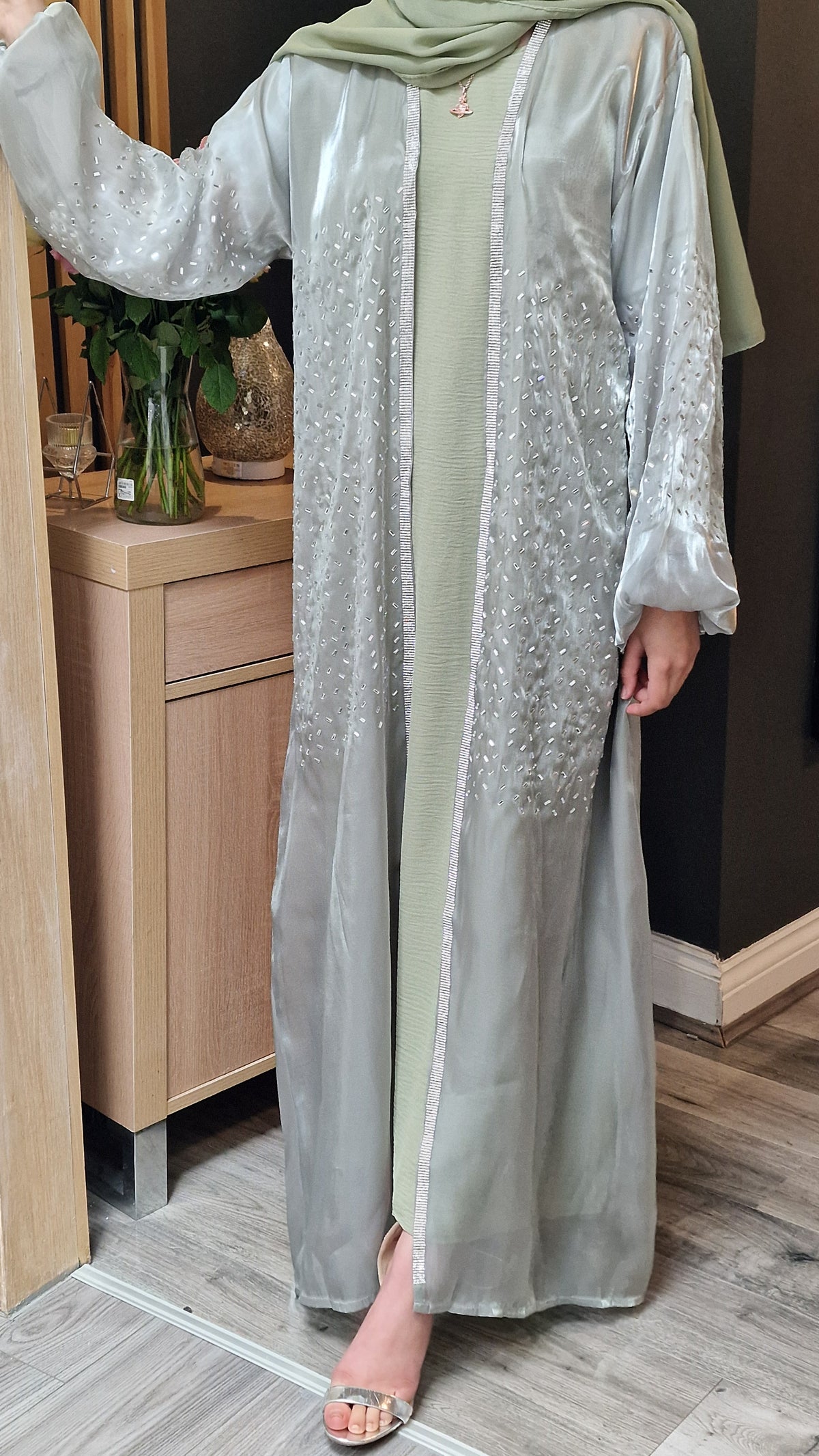 Maida sage green