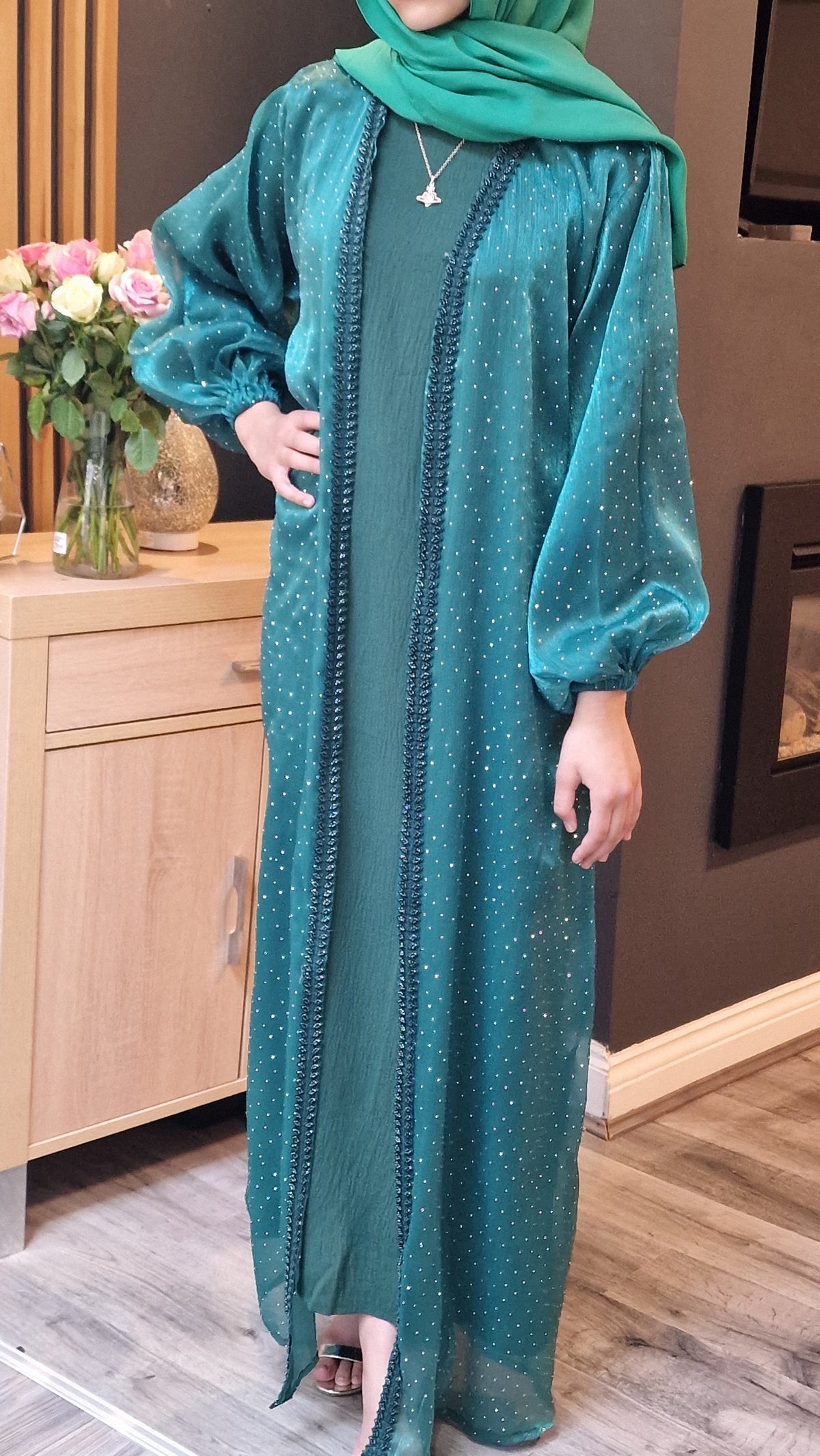 Yusra bottle green