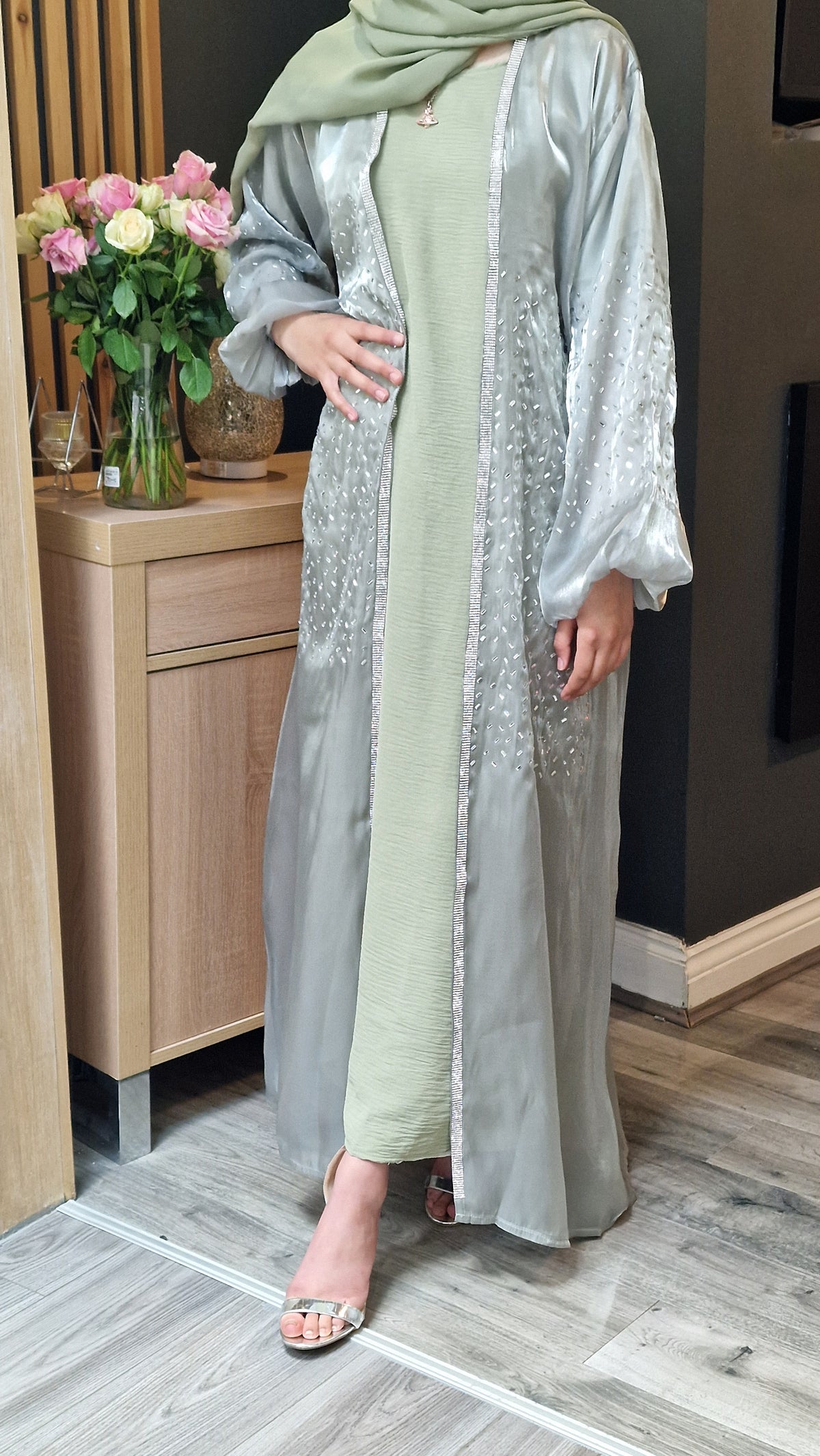 Maida sage green