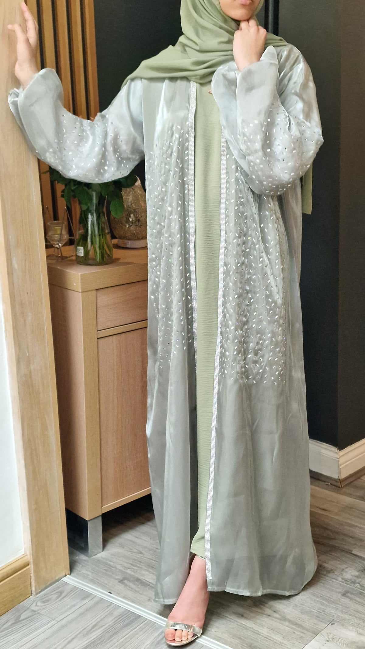 Maida sage green