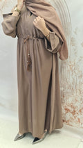 Izza closed abaya mocha