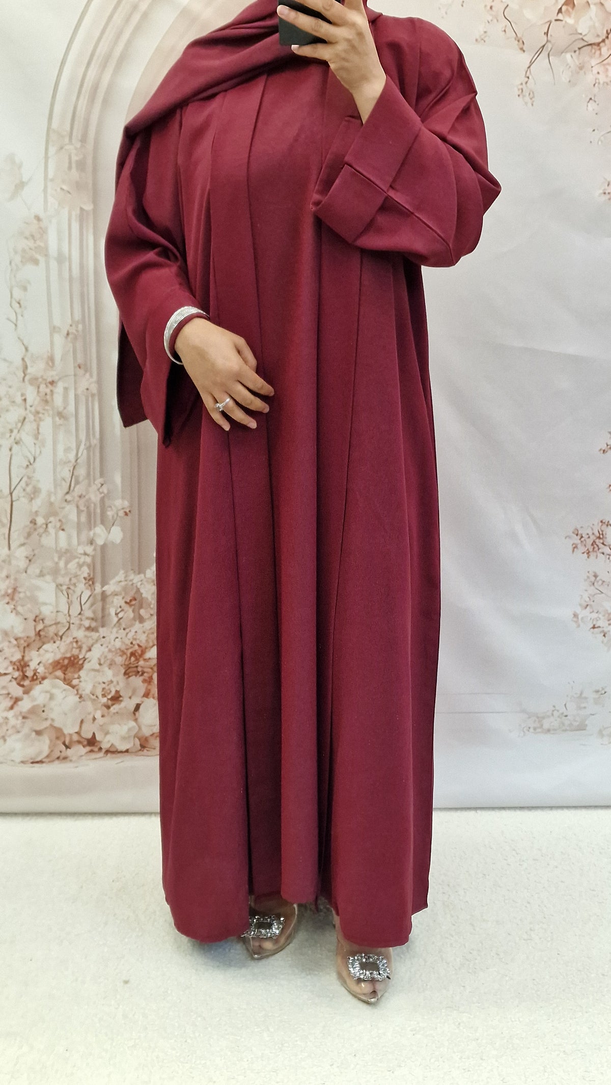 Evelyn maroon
