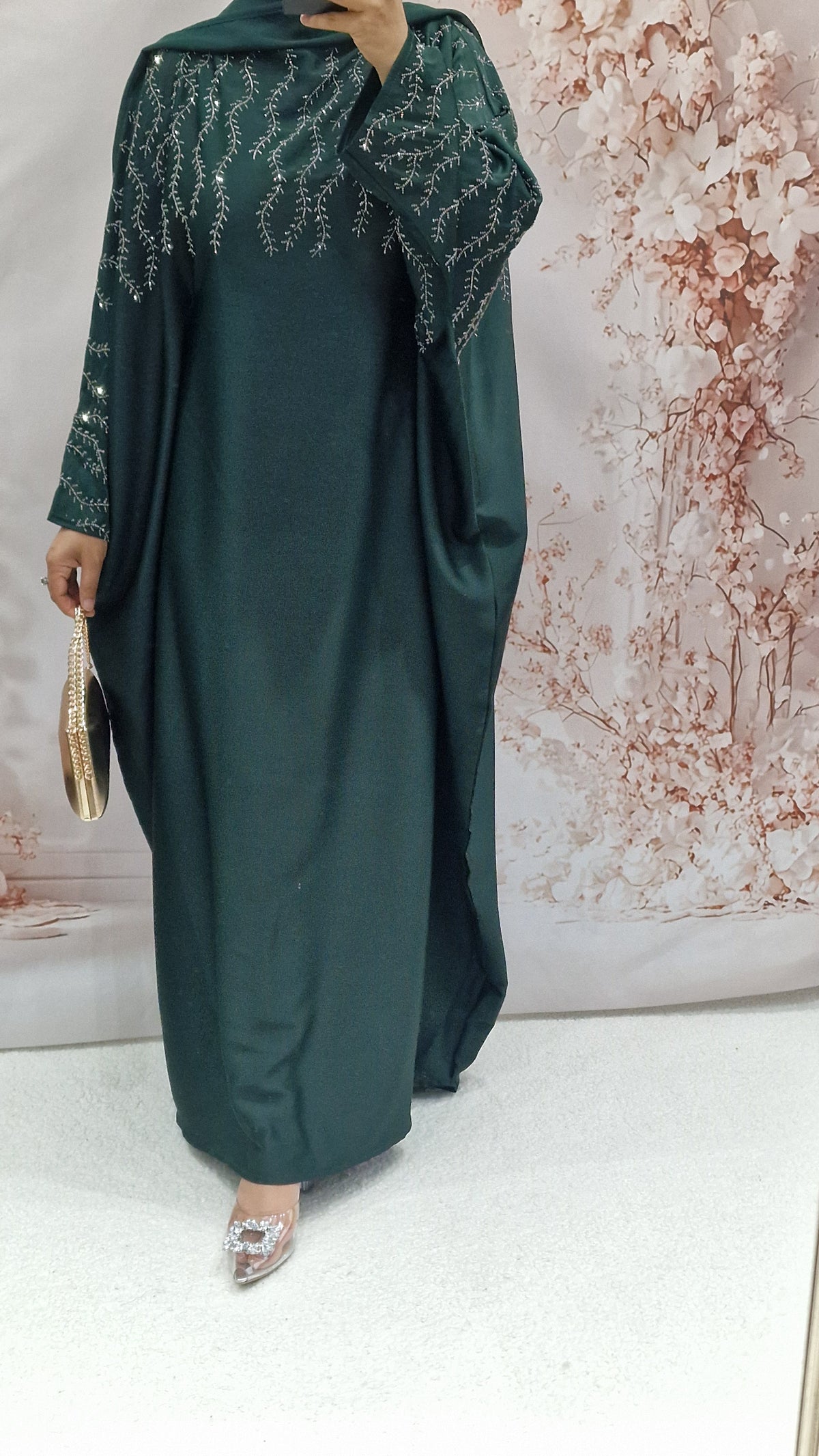 Nuraan bottle green