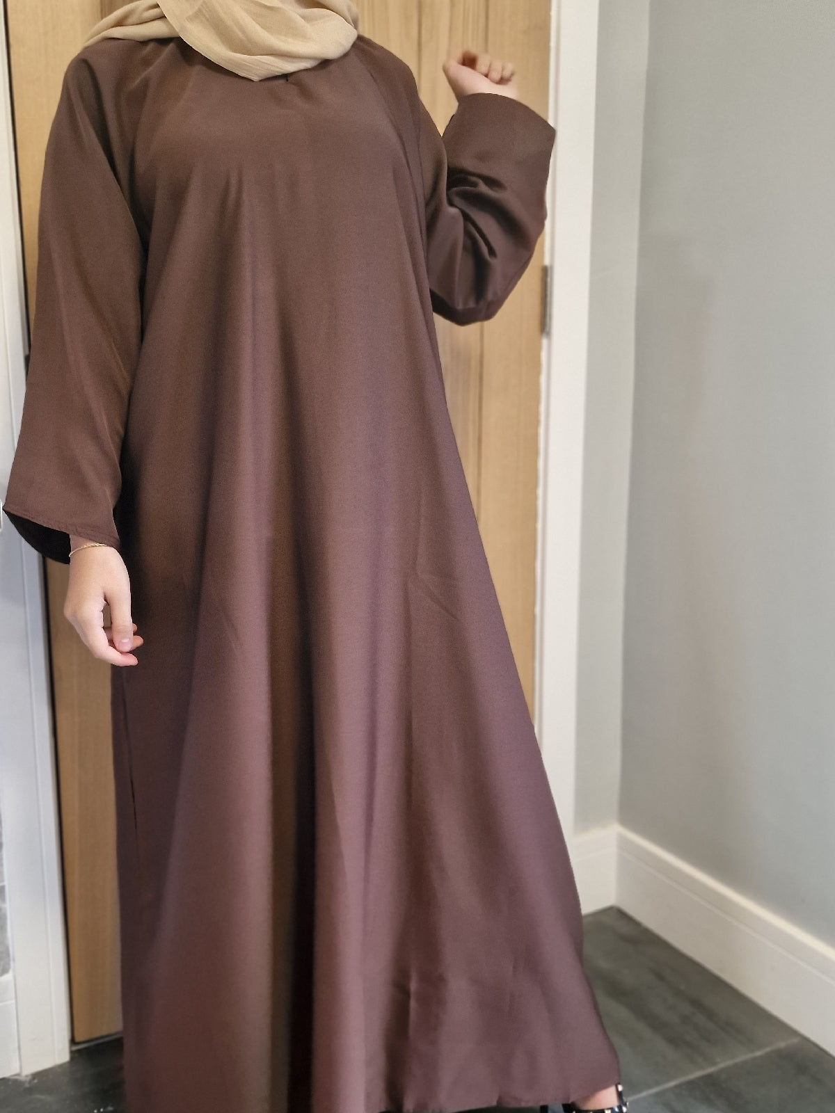 Henna brown